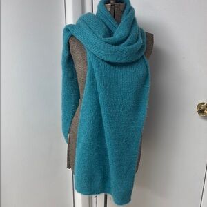 Zara Cozy Teal Knit Scarf